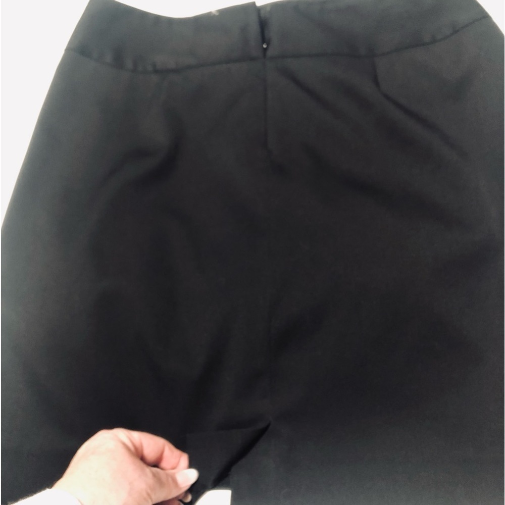 Anne Klein Size 12 Classic Black Short Straight Skirt - Picture 8 of 10